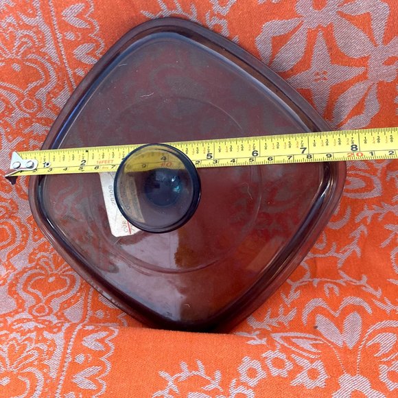 never used PYREX — Square 1.5QT Casserole Dish LID - Picture 4 of 4